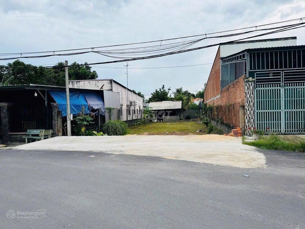 Chủ ngộp bank bán đất 155m2 full thổ , ngay x.tân an hội,củ chi giá 758 triệu