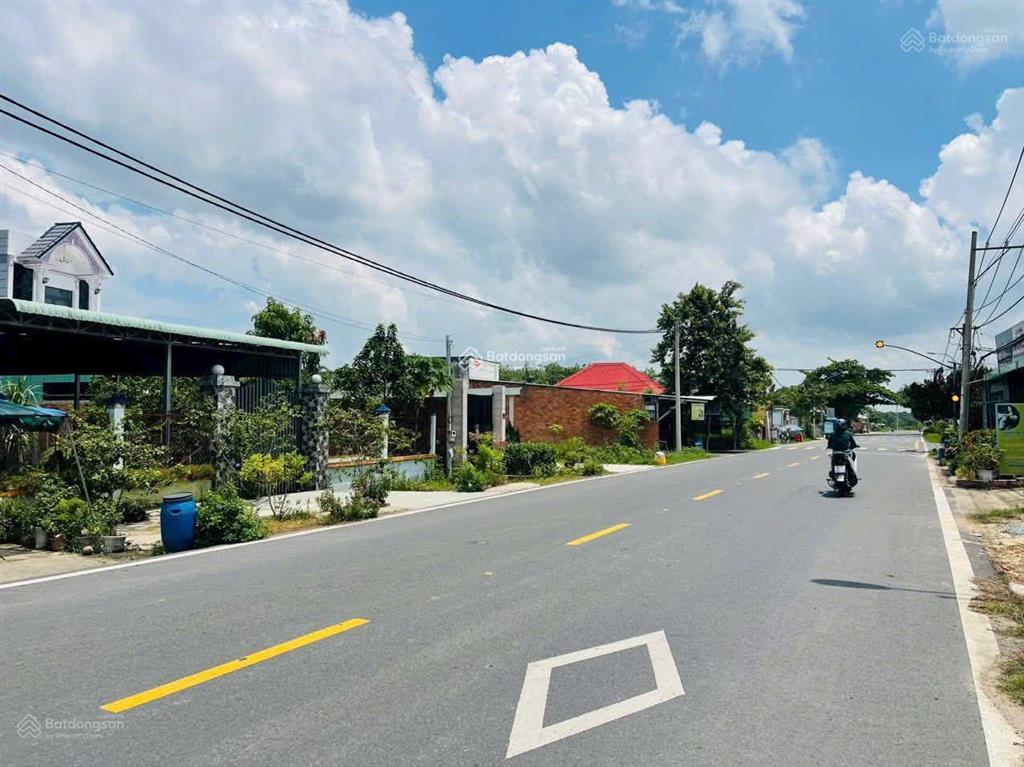 Cần bán gấp đất 300m2 full thổ, ngay x. tân an hội, củ chi