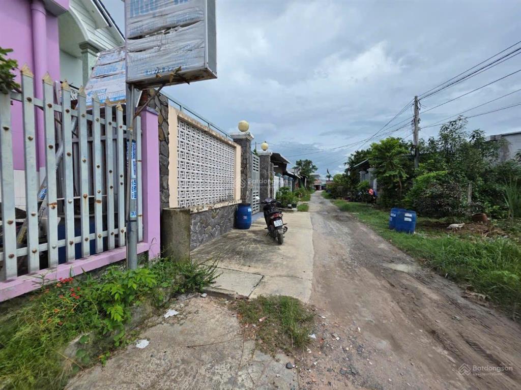 Chủ ngộp cần bán gấp đất 180m2 ngay kcn gần ngay trảng bàng giá 780 triệu