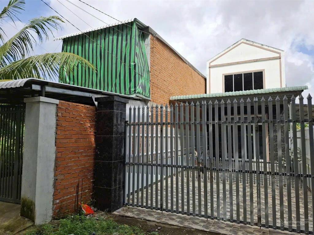 Chủ ngộp cần bán dãy trọ 276m2, 10pn, tn 18 triệu / tháng ngay kcn phước đông, giá 895 triệu