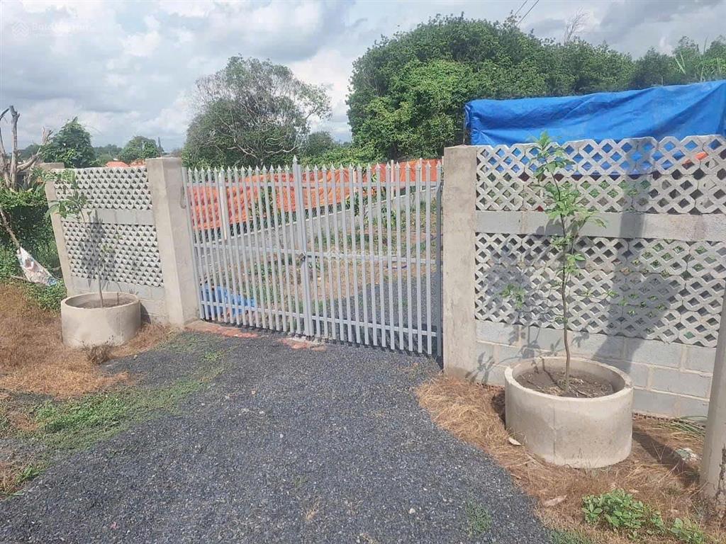 Chủ ngộp cần bán gấp đất 586m2 ngay x. tân thông hội, củ chi giá 785 triệu