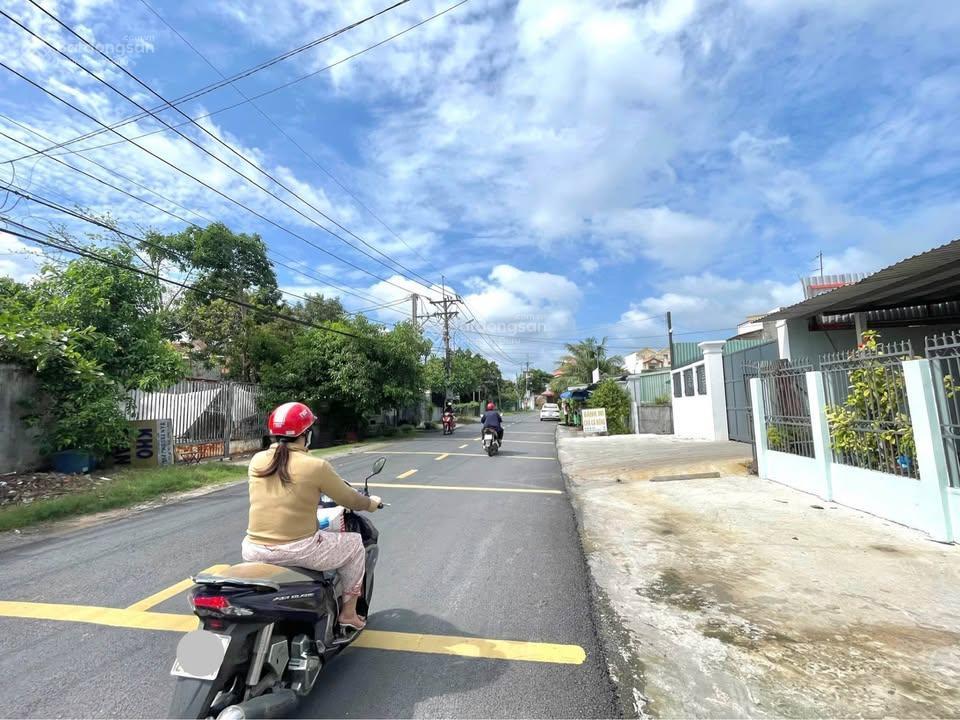 Chủ ngộp bán gấp đất 177,7m2, ngay x. phước vĩnh an, củ chi