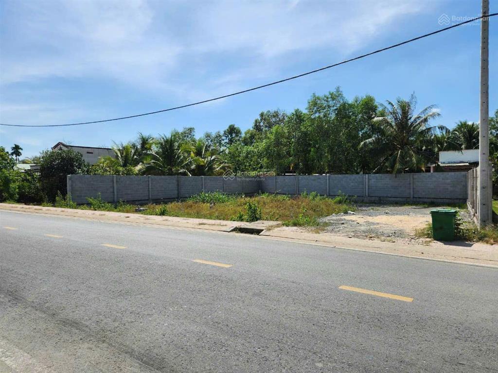 Bán nhanh lô đất ngay mặt tiền đường kinh doanh dt 173.3m2 ngay x.trung lập thượng giá chỉ 1,35 tỷ