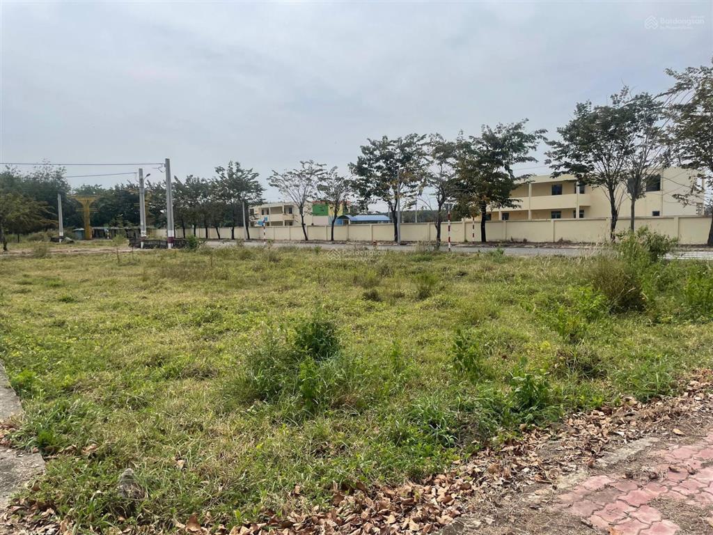 Bán đất tại quốc lộ 13, thị trấn lai uyên, 3,765 tỷ, 100m2, chính chủ uy tín