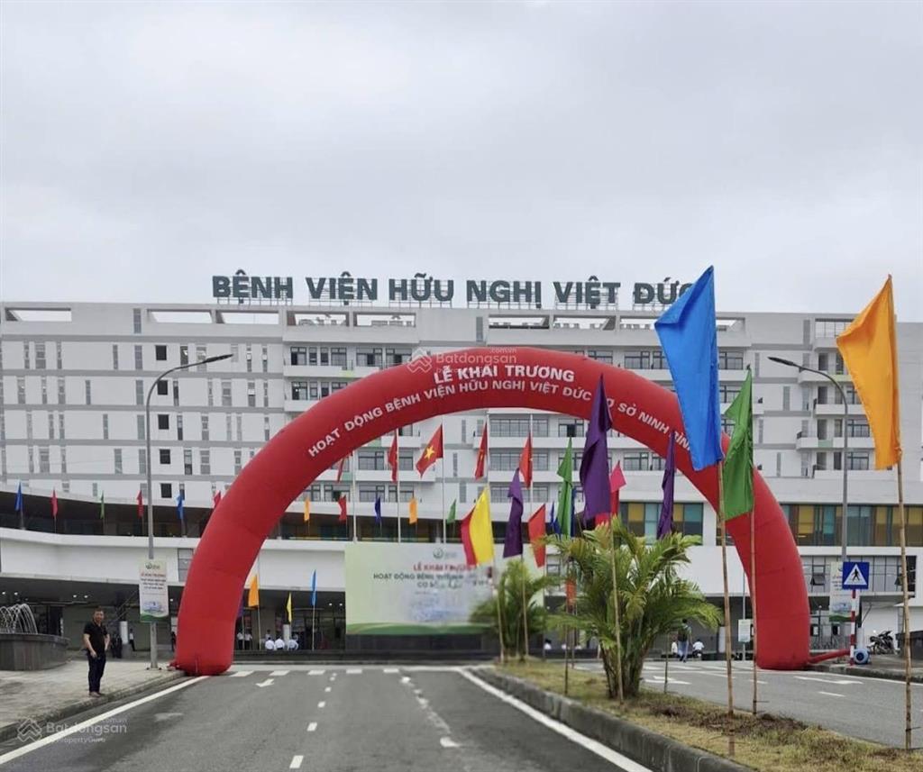 Chính chủ bán đất kinh doanh 132m2, mặt tiền 6m, đường 28,5m, gần bv việt đức 2, phủ lý