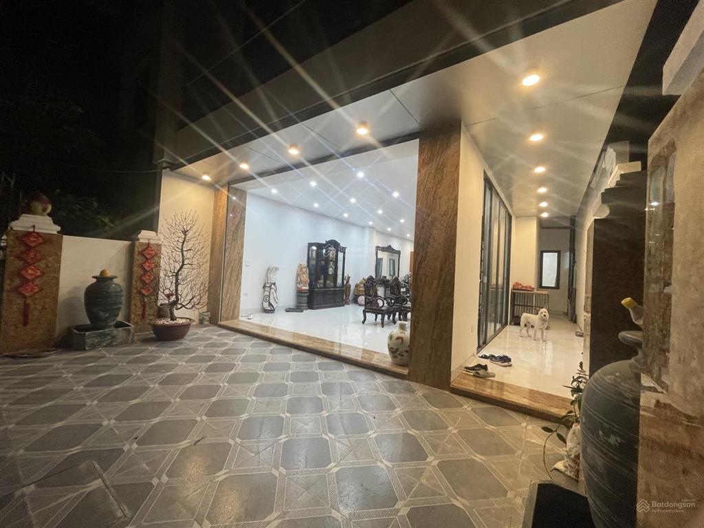 Nhà riêng, đẹp, cho thuê làm văn phòng công ty