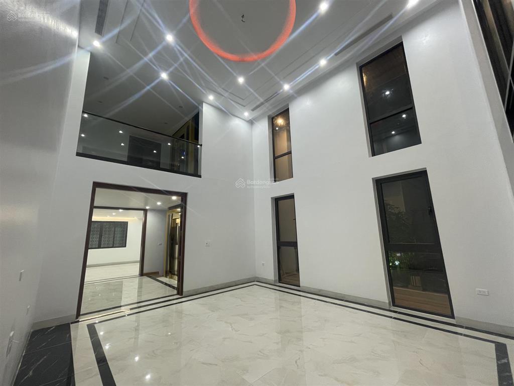 Nhà riêng, đẹp, cho thuê làm văn phòng công ty