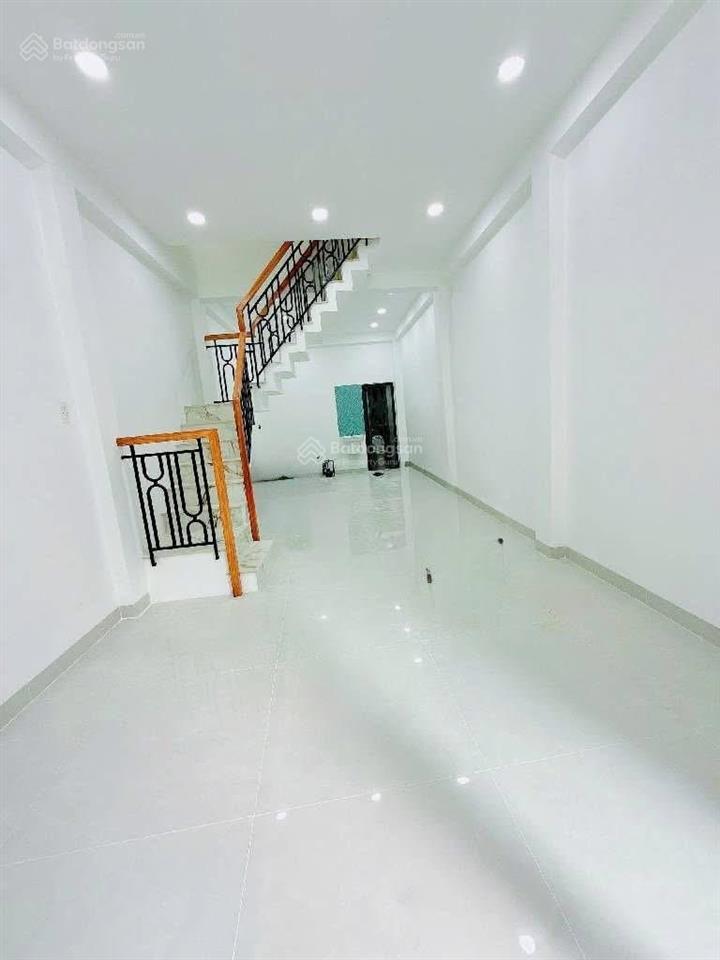 Bán nr 2pn, 2wc, 34m2 tại 502b hưng phú, 4,3 tỷ, hàng hot