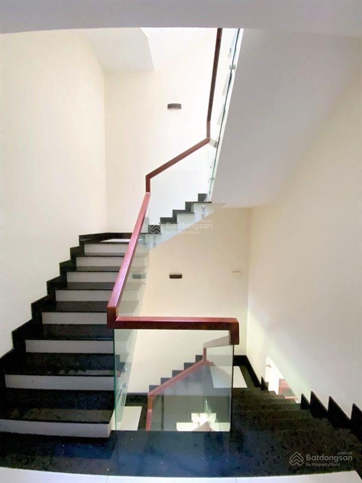 Bán nhà mặt phố 105d trịnh quang nghị, 9,5 tỷ, 110m2, 4pn, 3wc