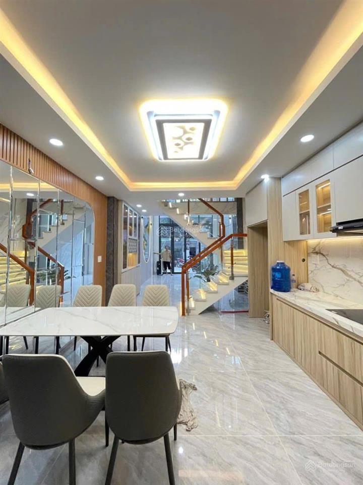 Chỉ 1,5 tỷ! nhận nhà thật  sổ hồng hoàn công  4 tầng  tam bình, tp thủ đức xem ngay