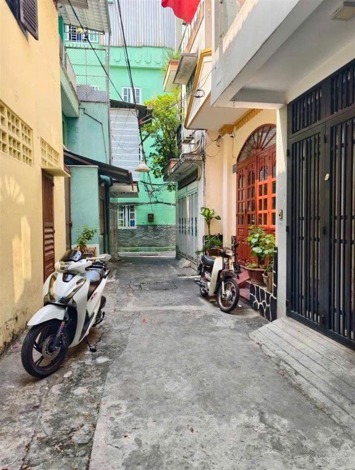 Bán nhà đẹp, nhiều tiện ích ở lê hồng phong, p1, q10, 46m2