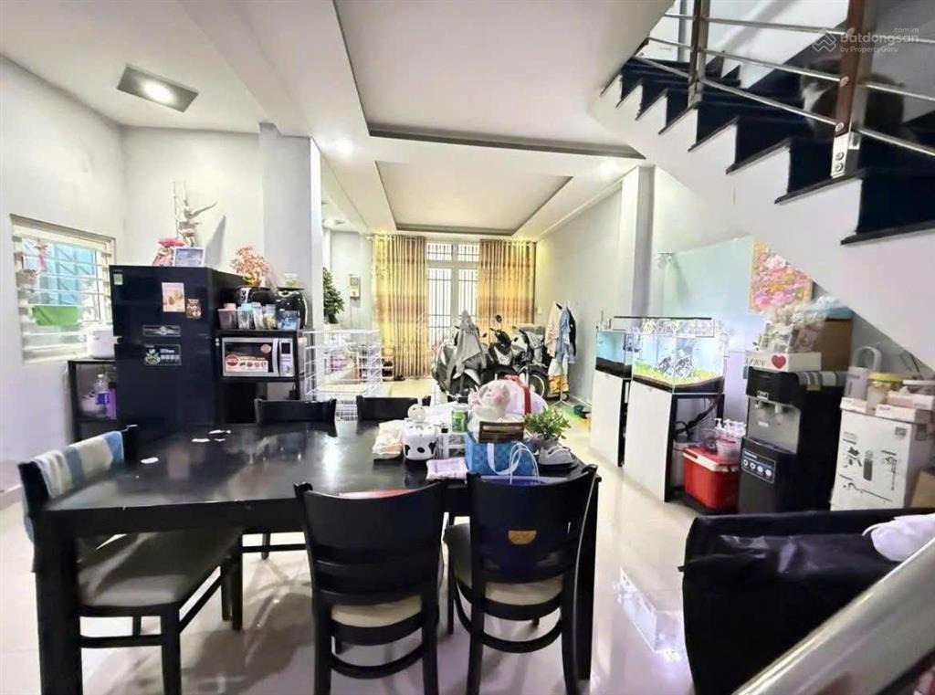 Bán nhà đẹp, nhiều tiện ích ở lê hồng phong, p1, q10, 46m2