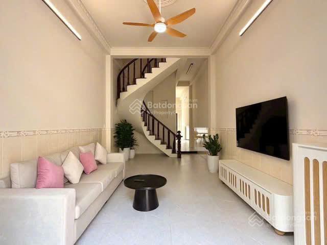 Bán nhà riêng 12m2, 2,35 tỷ ở lò lu, p long bình, q9, tp. hcm