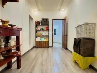 Bán gấp nr 12m2, 2pn, 2wc tại thành thái, p 1, q10, 2,37 tỷ