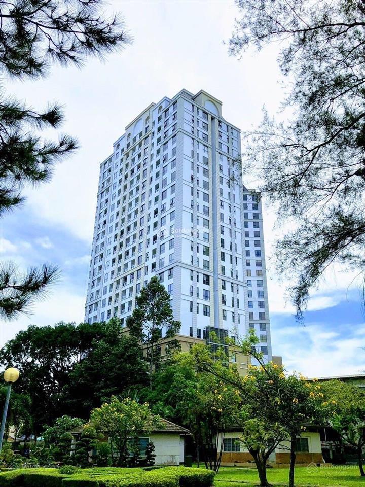 Sổ hồng riêng  bán căn góc 3pn 103m2, hướng đông nam mát mẻ + view landmark 81. nhà đẹp như hình