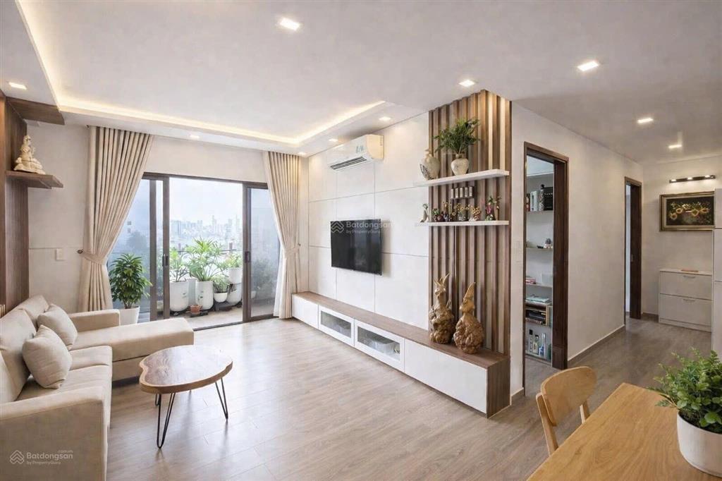 Sổ hồng riêng  bán căn góc 3pn 103m2, hướng đông nam mát mẻ + view landmark 81. nhà đẹp như hình