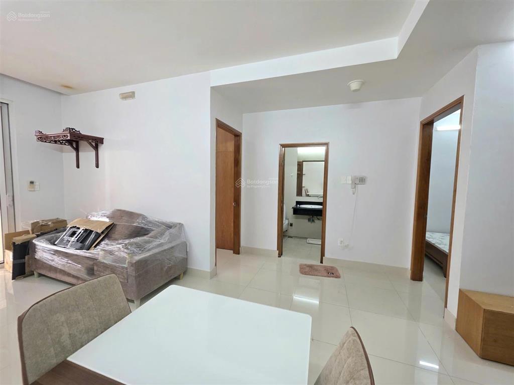 Bán căn 2pn+1wc 57m2 tại the botanica (phổ quang)  tầng cao + hướng đông view landmark 81