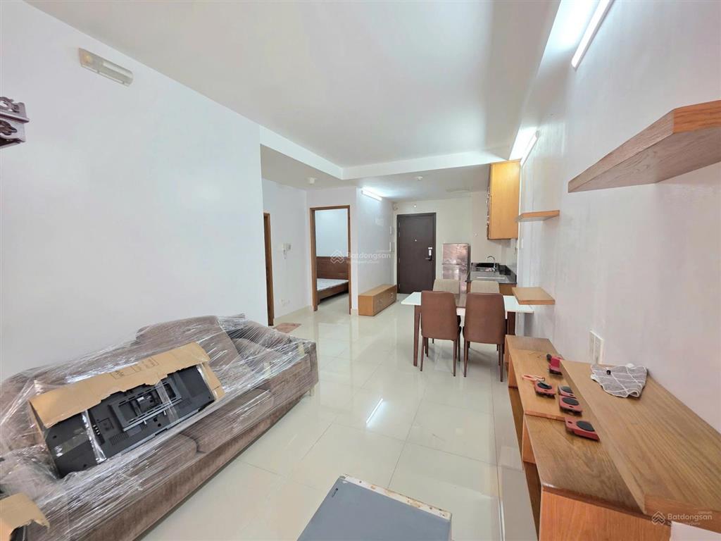 Bán căn 2pn+1wc 57m2 tại the botanica (phổ quang)  tầng cao + hướng đông view landmark 81