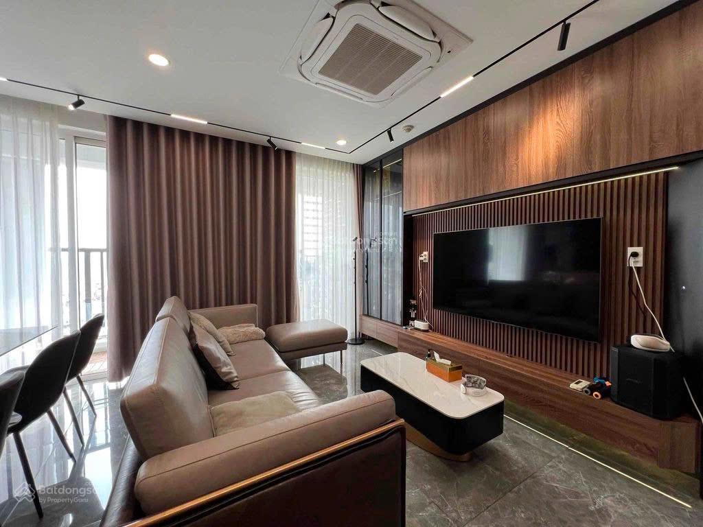 Orchard parkview  bán căn 2pn hướng đông nam. thiết kế 2pn + mở rộng phòng khách rộng rãi