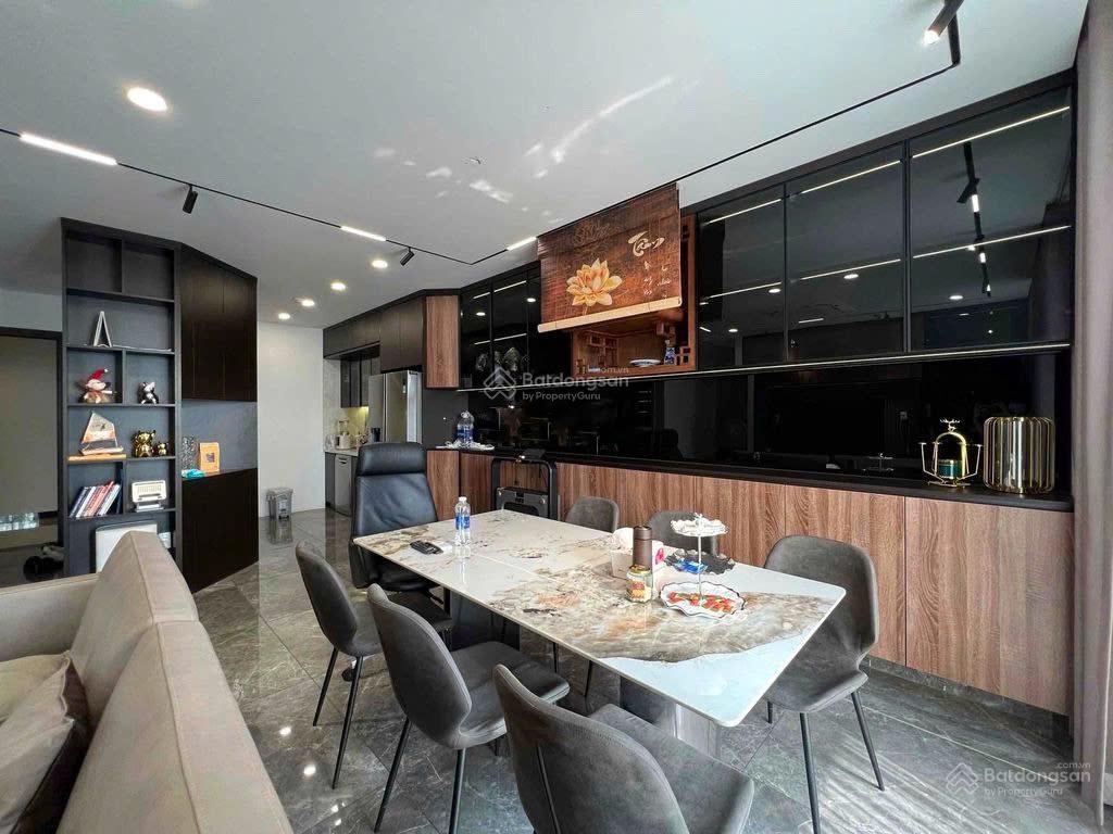 Orchard parkview  bán căn 2pn hướng đông nam. thiết kế 2pn + mở rộng phòng khách rộng rãi