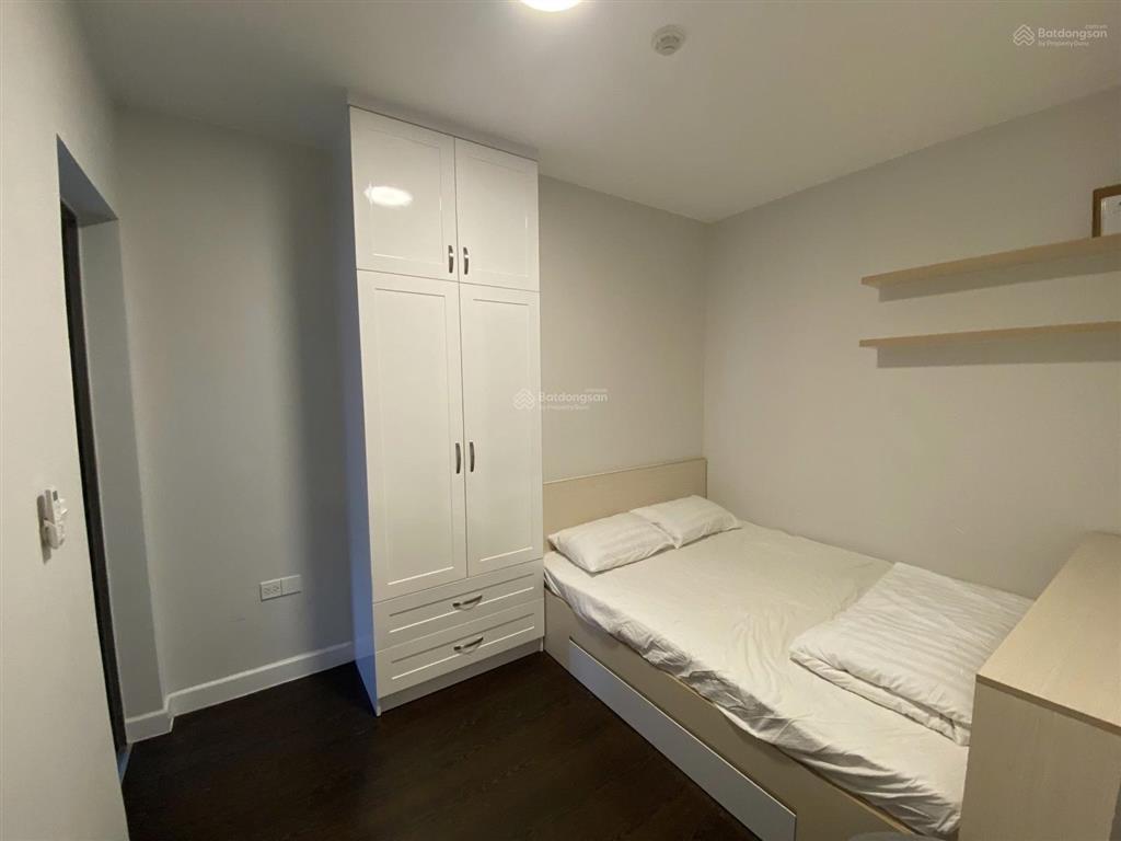 Hạ giá căn 2pn 70m2 full nt nhà đẹp. cửa nam + view bắc nội khu yên tĩnh + mát mẻ
