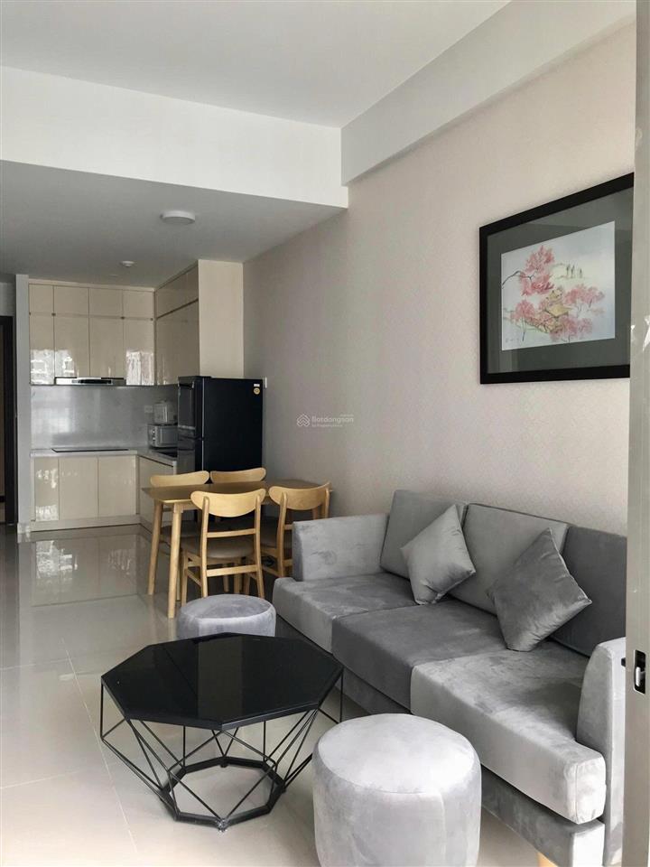 Hạ giá căn 2pn 70m2 full nt nhà đẹp. cửa nam + view bắc nội khu yên tĩnh + mát mẻ