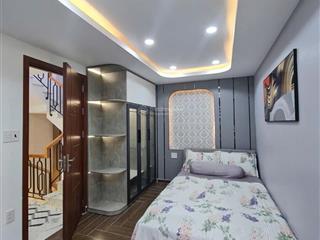 Bán gấp nhà riêng tại phạm văn bạch, 6,8 tỷ, 53 m2, 3pn, 2wc, nội thất đầy đủ