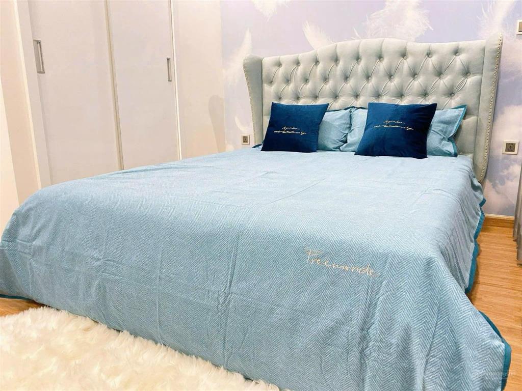 Chuyển sang căn rộng hơn, bán căn góc 2n2vs tòa g3 green bay. full đồ. giá 5.7 tỷ