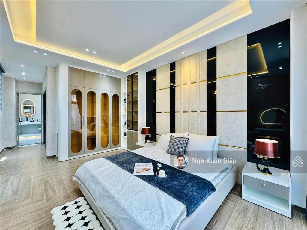 Bán nhà mặt tiền huỳnh thị hai q12, 4.2x20m, 5 tầng, kinh doanh, chỉ 9,9 tỷ