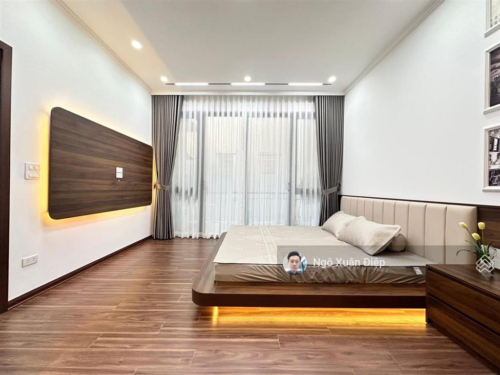 Bán nhà mặt tiền huỳnh thị hai q12, 4.2x20m, 5 tầng, kinh doanh, chỉ 9,9 tỷ