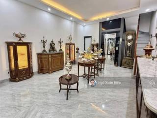 Bán nhà huỳnh thị hai q12  gần 50m2  hẻm xe hơi  nhà đẹp ở ngay  giá chưa đến 3 tỷ