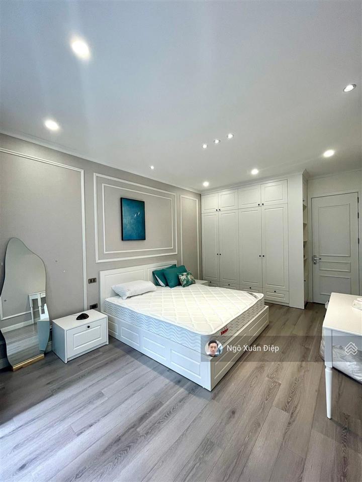 Bán nhà gần trần thị năm q12 hẻm xe hơi giá chỉ 5 tỷ