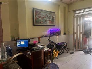 Nhà 1 trệt 3 lầu. 4 pn.3 wc. pk, bếp, sân thượng, khu dân cư an ninh tốt, thuận tiện mọi dịch vụ.