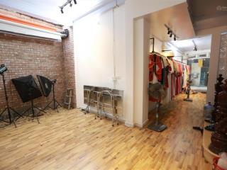 Cho thuê cửa hàng kinh doanh khu ngõ chợ sầm uất ô tô 4 chỗ ra vào thoải mái gốc đề hbt hà nội