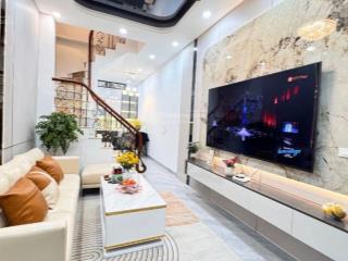 Chính chủ cần bán gấp nhà ngõ 94 ngọc khánh, ba đình, 36m x5 tầng, full nội thất  giá tốt