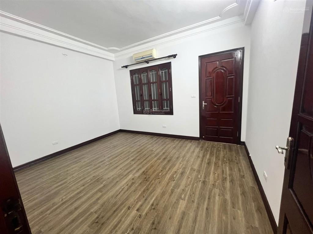 Chính chủ cần bán nhà liền kề khu đô thị mới định công. dt 87m2 x 4 tầng, đường 13m. vị trí đẹp
