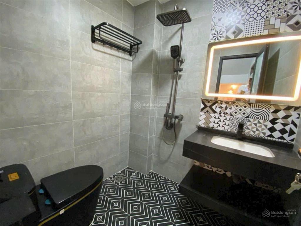 Phải thật nhanh! nhà bùi xương trạch, ba bước ra phố, cách ô tô 10m, sân xe riêng, thoáng trước sau