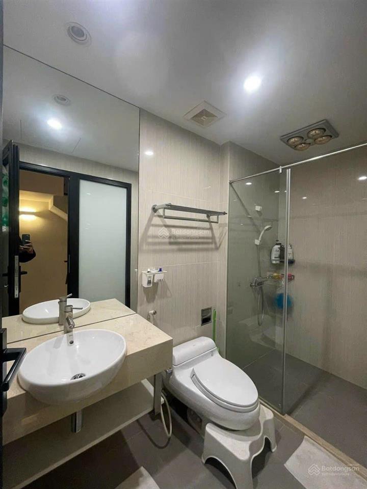 Siêu phẩm! kim giang, sát kđt đại kim, ô tô đỗ cửa, hai thoáng, nhà dân xây kiên cố, nội thất xịn