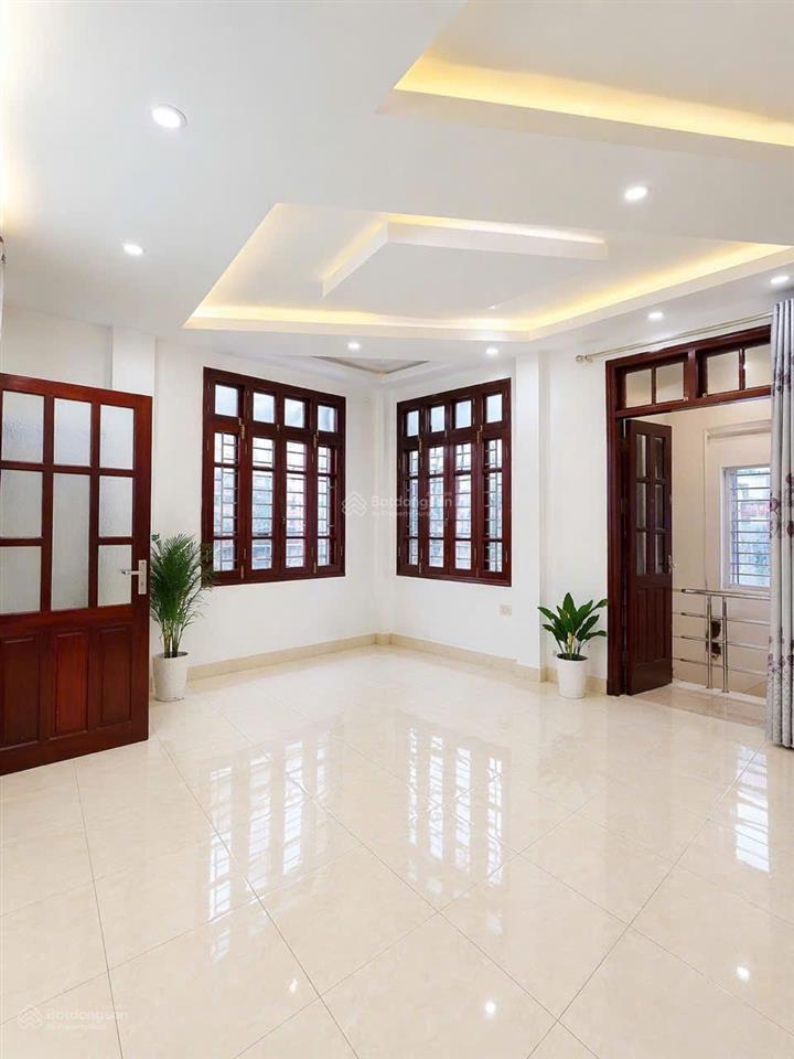 Bán gấp nhà mặt ngõ lê trọng tấn, ô tô đỗ cửa, dân xây, trc nhà 5 mét, 34m2x 5t