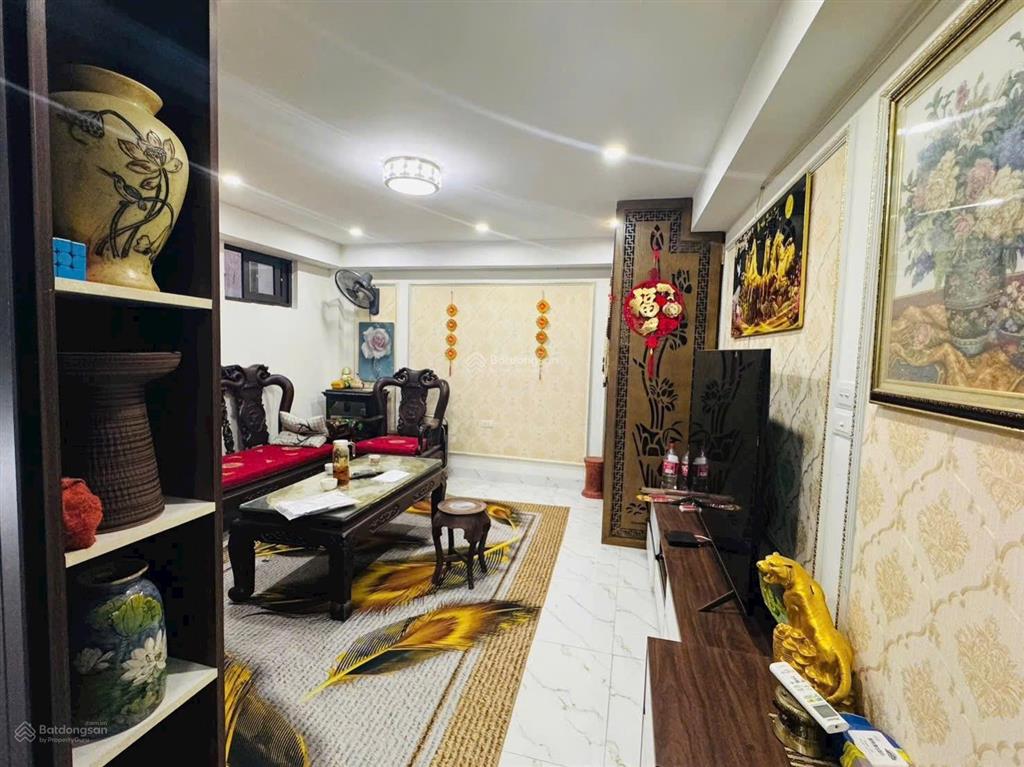 Chính chủ cần bán nhanh nhà khương đình, hai mặt thoáng, 20 mét ra phố, nhà dân tự xây, để lại nt