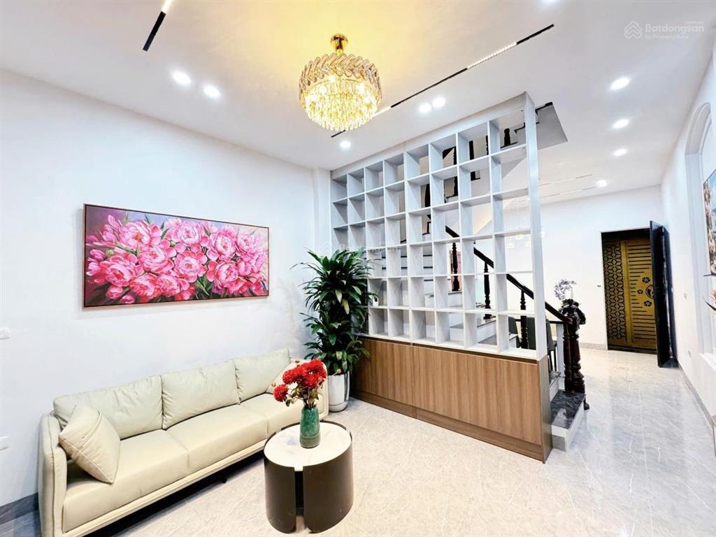 Gấp lắm rồi! chủ thiện chí bán nhà vũ tông phan, 20m ra ô tô, ngõ ba gác tránh, hai thoáng, dân xây