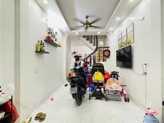 Kim giang, 20m ra phố, ngõ ba gác tránh, ngõ thông, gần kđt, hai thoáng ở sướng, dân xây