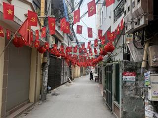 Cô họ nhờ bán nhà ngõ 342 khương đình, ngõ thông, lô góc, trước nhà 3 mét, ô tô đỗ cổng, miễn tg