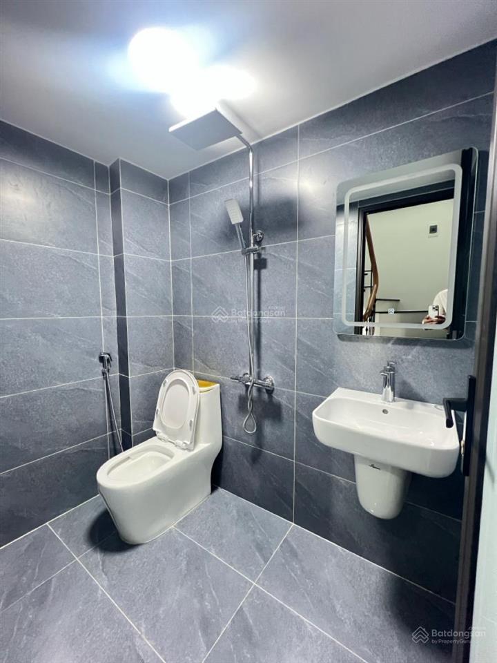 Chủ mót bán! nhà đẹp bùi xương trạch, 30m ra phố, ngõ thẳng tắp, ô tô đỗ cổng, hai thoáng, 33m2x5t