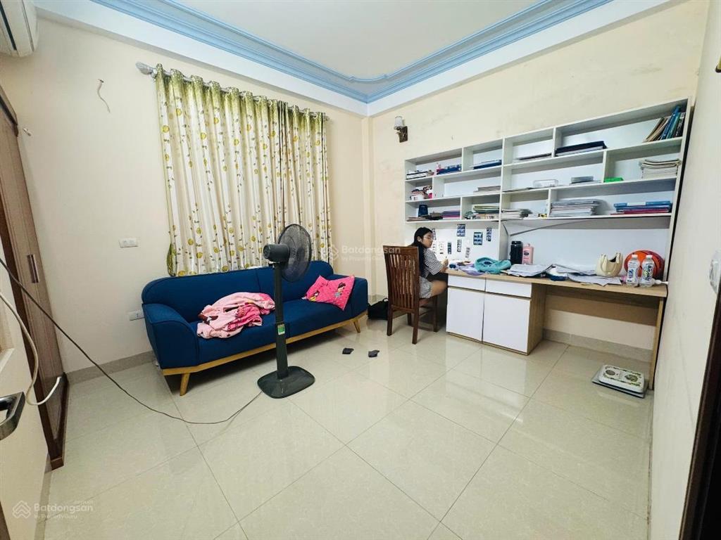Tin chuẩn! nhà hoàng văn thái, ô tô đỗ cổng ,20m ra phố, lô góc hai thoáng, dân xây kiên cố