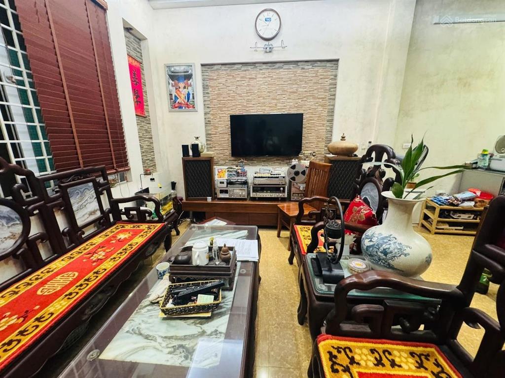 Tin chuẩn! nhà hoàng văn thái, ô tô đỗ cổng ,20m ra phố, lô góc hai thoáng, dân xây kiên cố