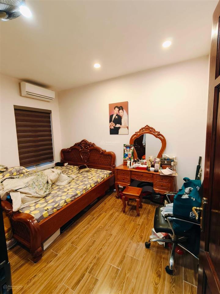 Siêu phẩm! khu quân đội lê trọng tấn, ô tô đỗ cổng, hai thoáng, nhà dân xây kiên cố, nội thất xịn