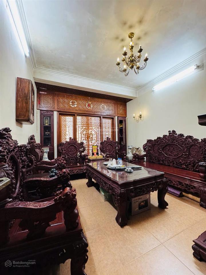 Bán gấp nhà mặt ngõ hoàng văn thái, gần phố, ô tô đỗ cổng, dân xây, hai thoáng, ko qh
