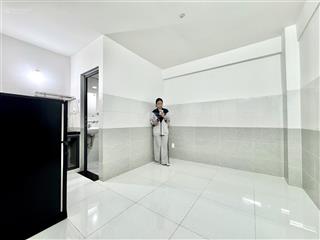 Cho thuê chdv đầy đủ nội thất giá chỉ 3 triệu 8, phòng mới, trống sẵn, cam kết như hình, ở là mê