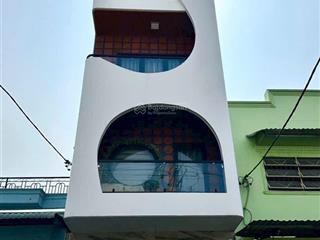 Nhà 1 trệt 2 lầu tặng nội thất tặng kèm khi công chứng